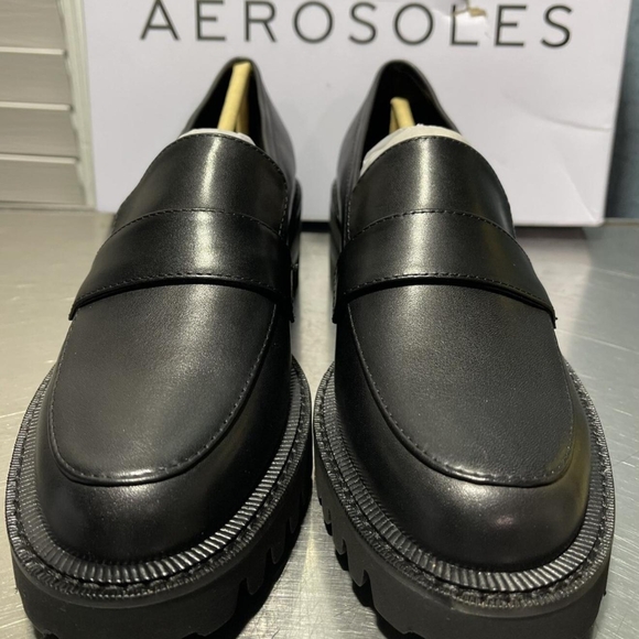 AEROSOLES Black Slip-On Loafers with Low Heel - Picture 1 of 5
